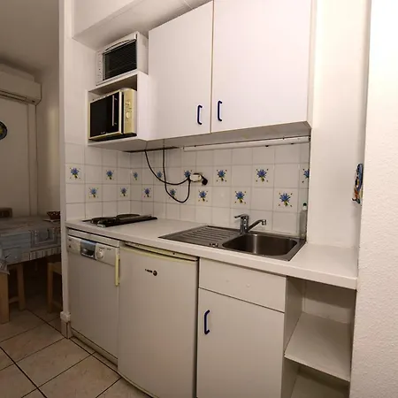 4 Pers, Bord De Mer, Clim, Parking, Wifi - Fr-1-803-60 Apartment Le Lavandou