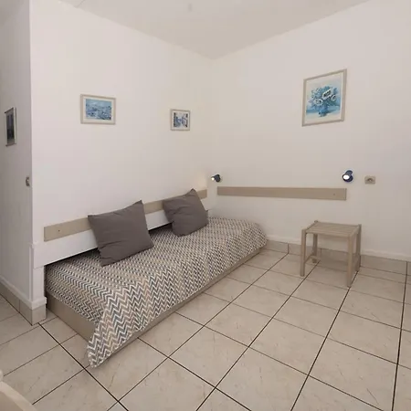 Apartment 4 Pers, Bord De Mer, Clim, Parking, Wifi - Fr-1-803-60